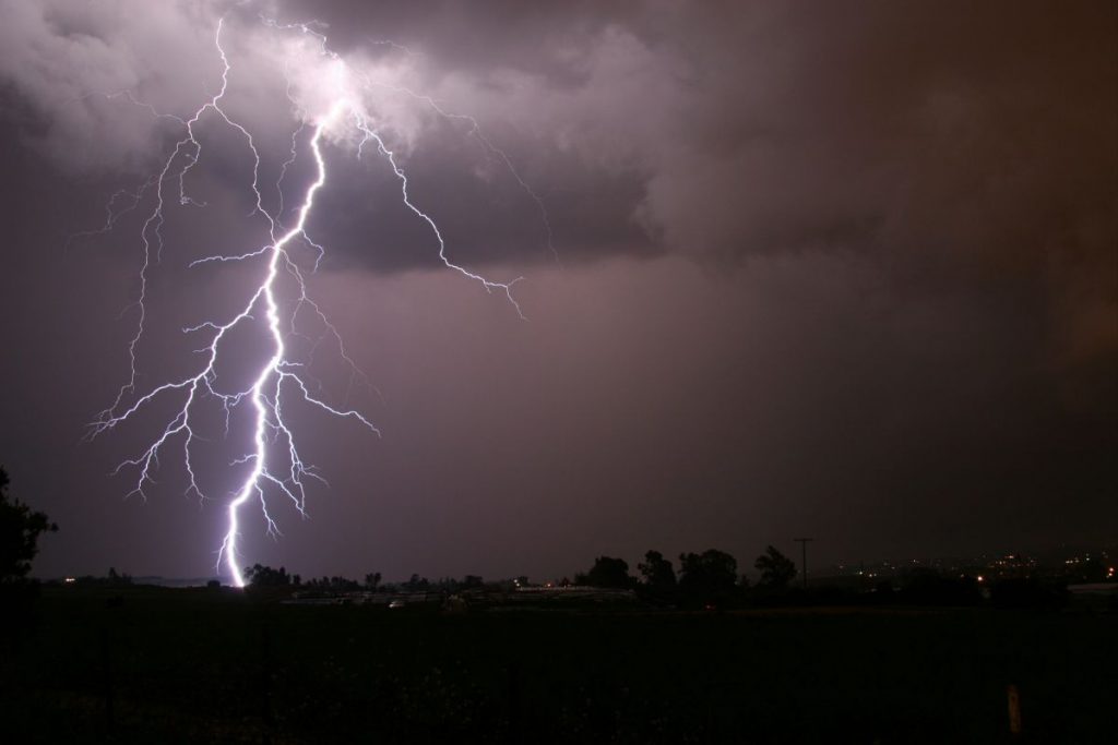 Dream Meaning of Lightning (Streak)