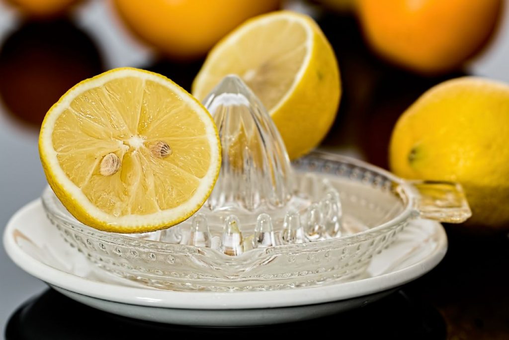 Dream Meaning of squeezing a lemon